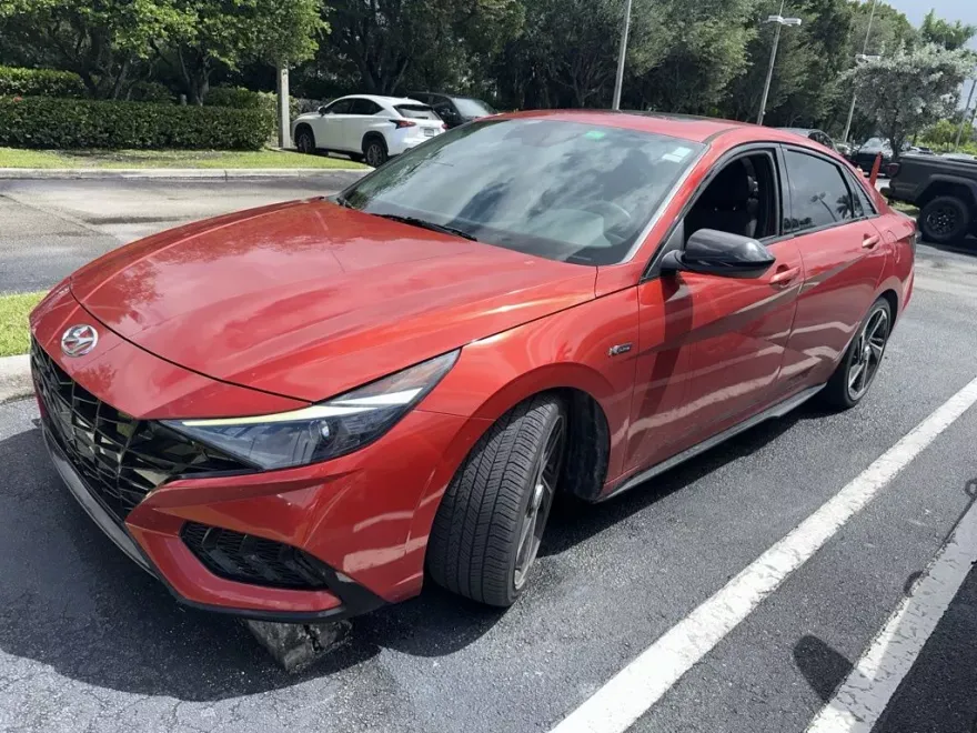 2022 Hyundai Elantra N Line photo 1
