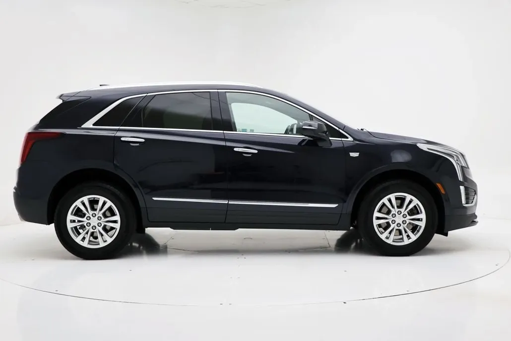 2022 Cadillac XT5 Luxury photo 1