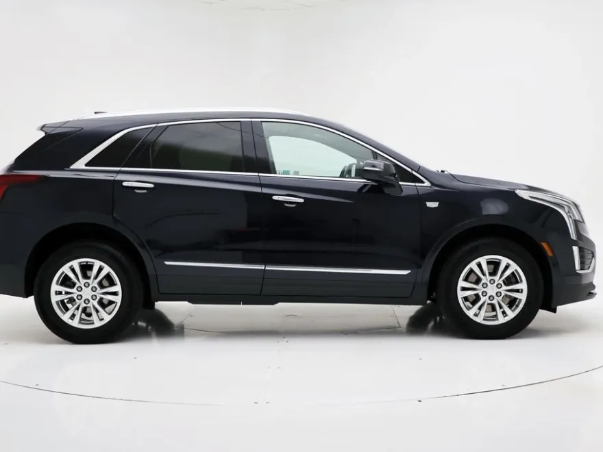 2022 Cadillac XT5 Luxury photo 1