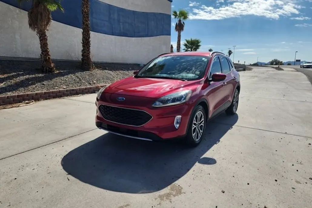 2020 Ford Escape SEL photo 1