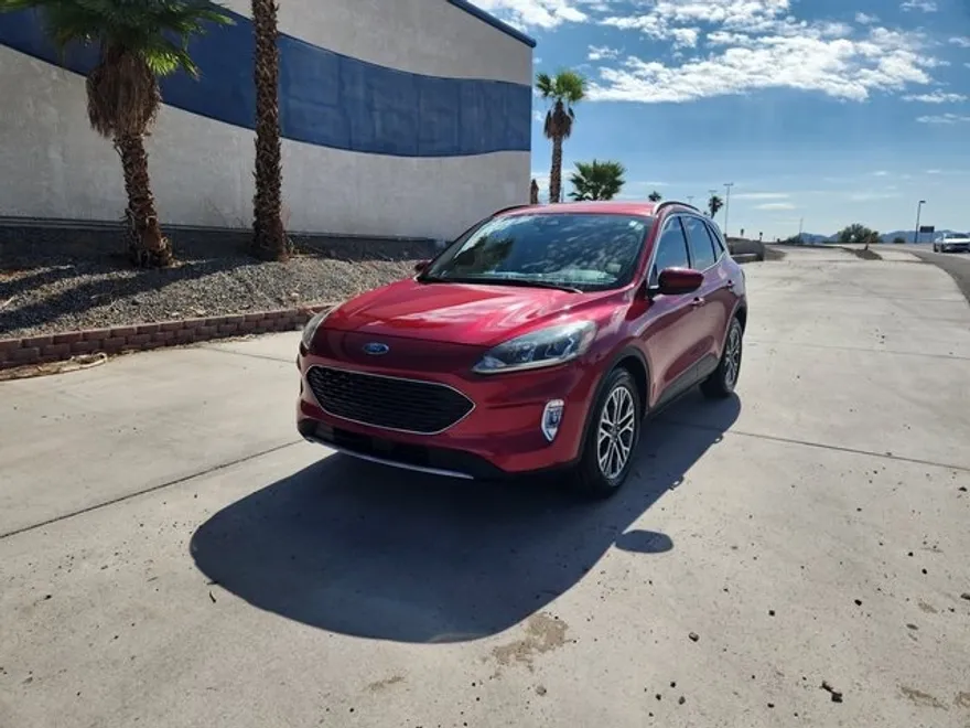 2020 Ford Escape SEL photo 1