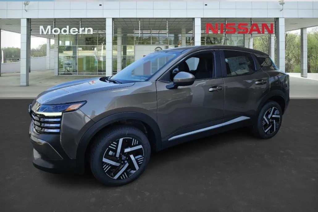 2025 Nissan Kicks SV photo 1
