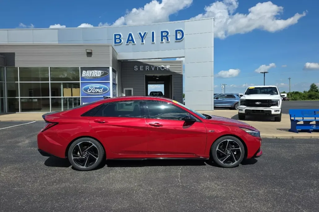 2022 Hyundai Elantra N Line photo 1