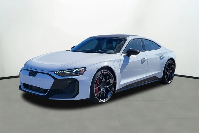 2025 Audi RS e-tron GT Base photo 1