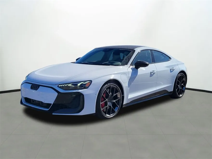2025 Audi RS e-tron GT Base photo 1