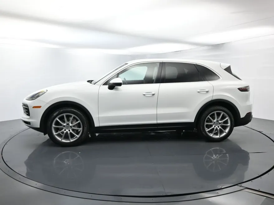 2020 Porsche Cayenne Base photo 1