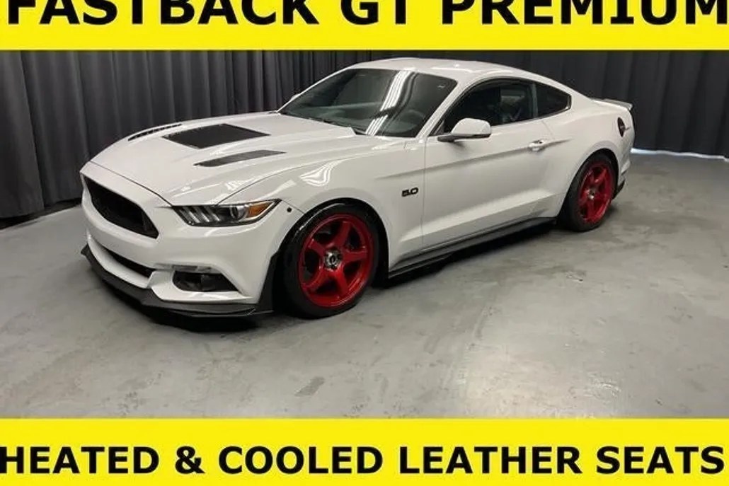 2016 Ford Mustang GT Premium photo 1