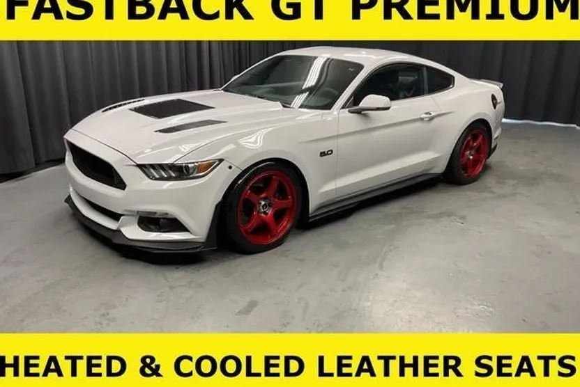 2016 Ford Mustang GT Premium photo 1