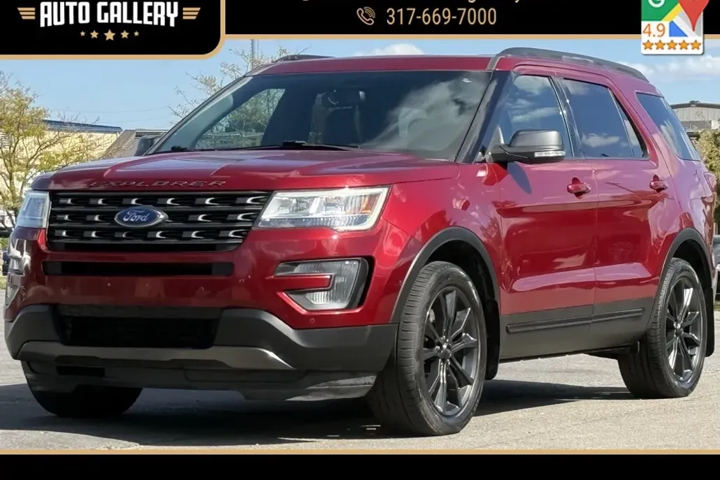2017 Ford Explorer XLT photo 1