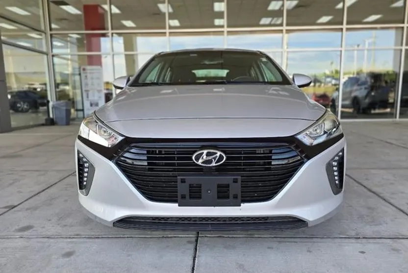 2019 Hyundai Ioniq Plug-In Hybrid photo 1