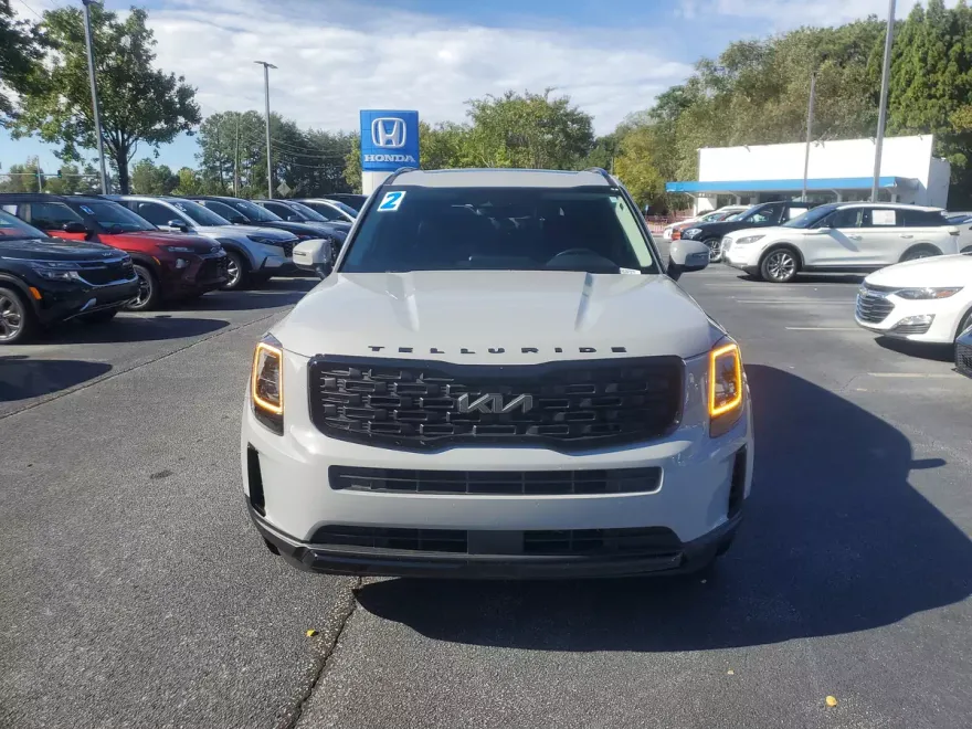 2022 Kia Telluride EX photo 1