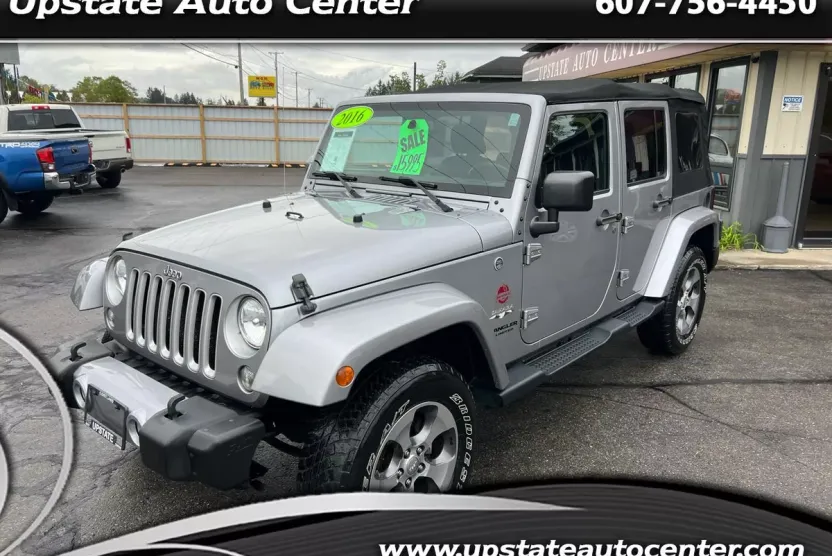 2016 Jeep Wrangler Unlimited Sahara photo 1