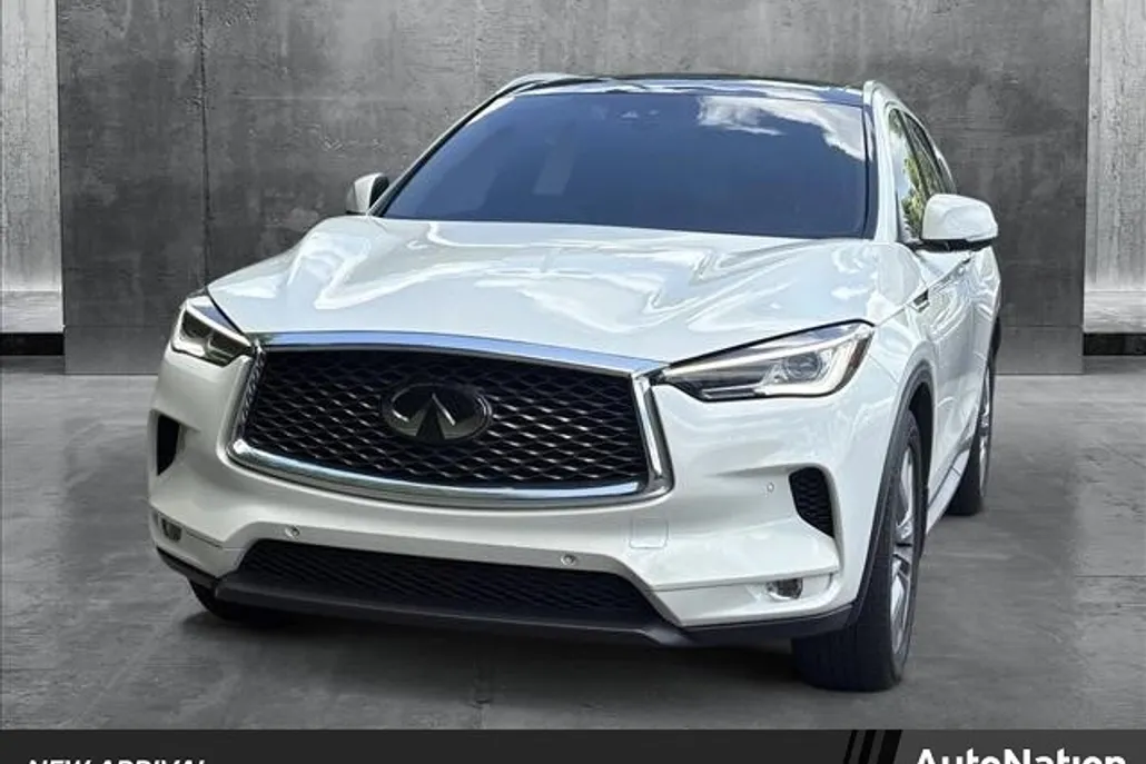 2022 Infiniti QX50 Essential photo 1