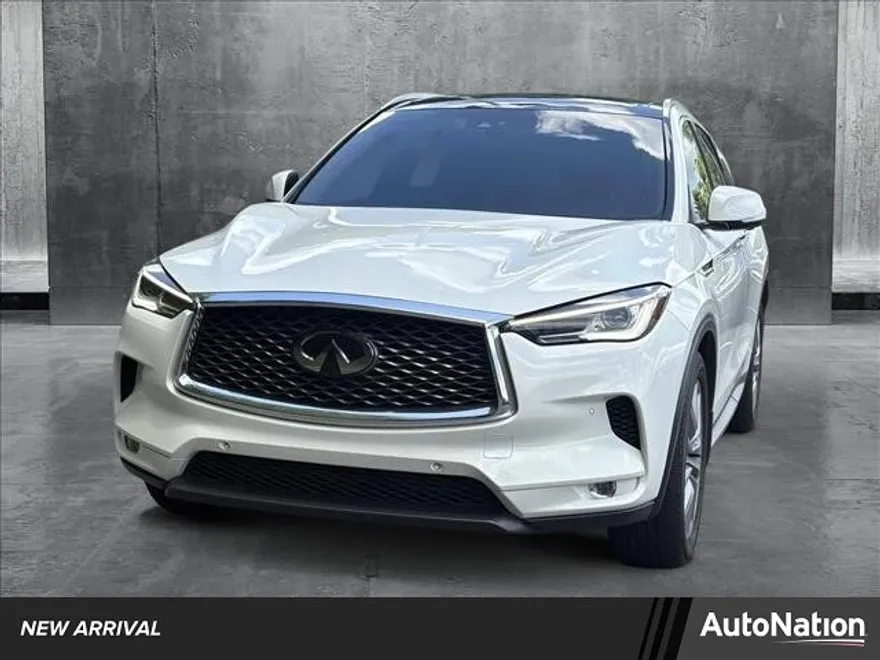 2022 Infiniti QX50 Essential photo 1