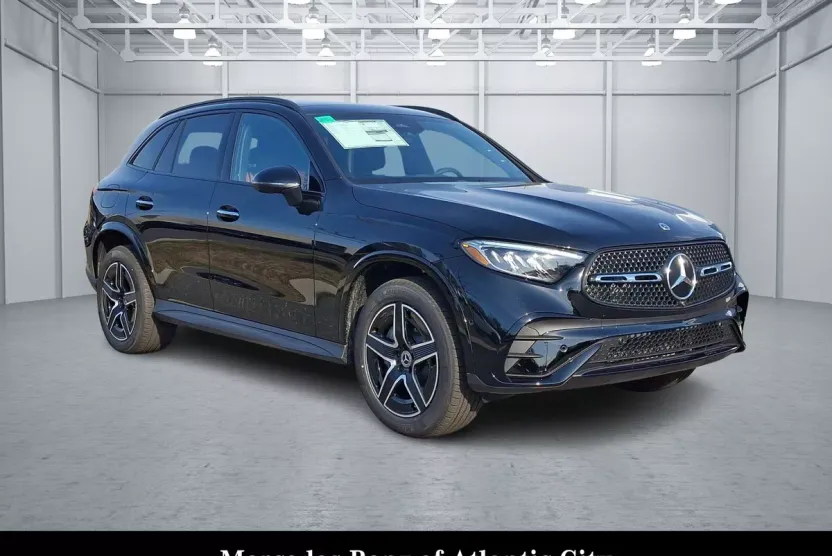2025 Mercedes Benz GLC 300 4MATIC photo 1