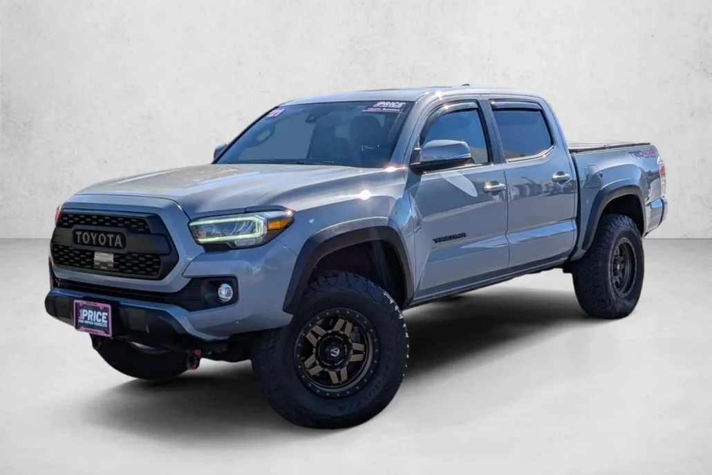 2021 Toyota Tacoma TRD Off-Road photo 1
