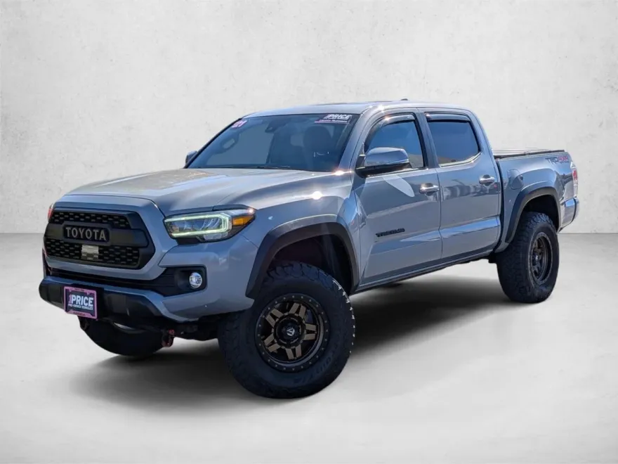 2021 Toyota Tacoma TRD Off-Road photo 1