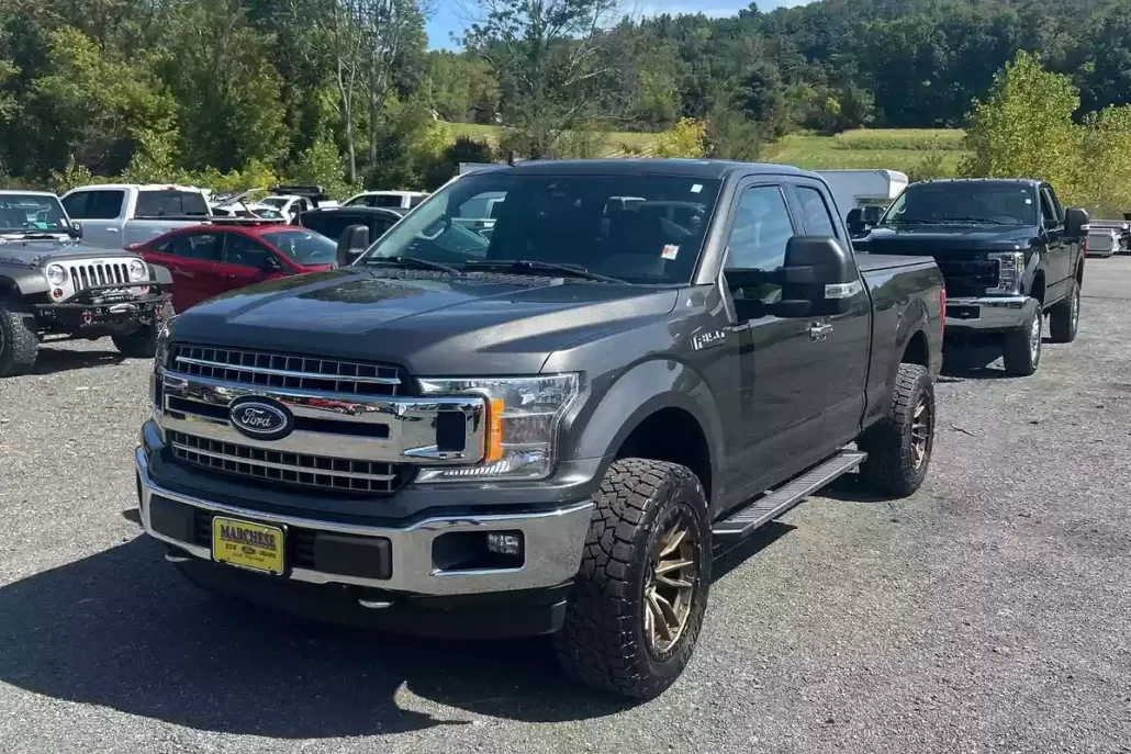2019 Ford F-150 XLT photo 1