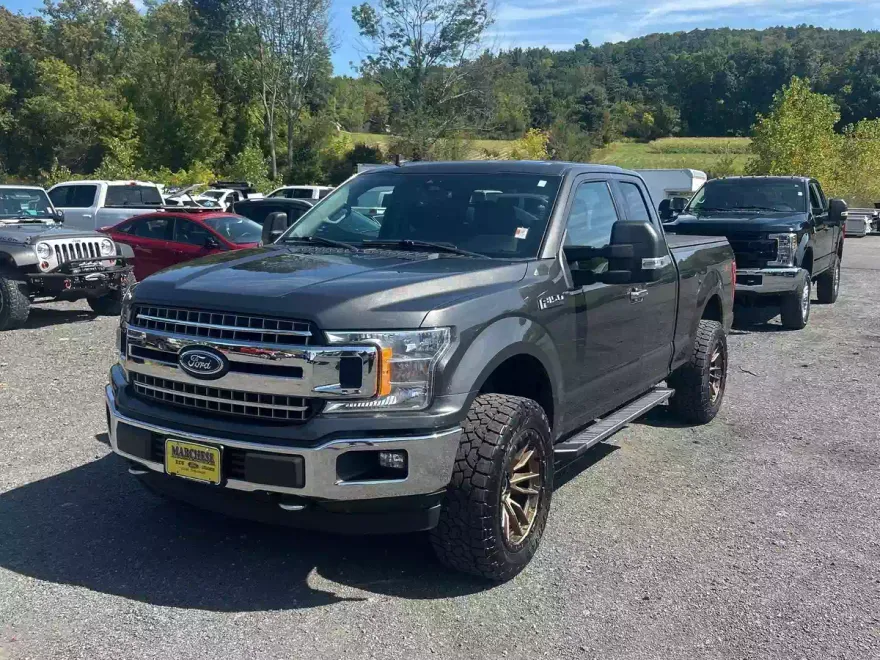 2019 Ford F-150 XLT photo 1