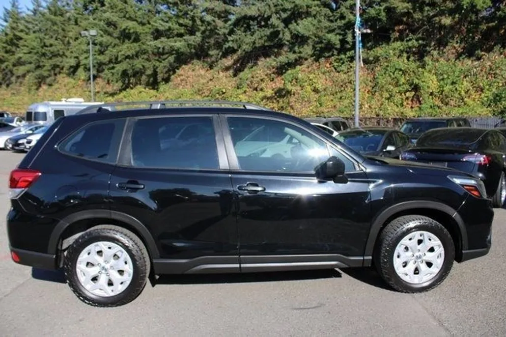2019 Subaru Forester 2.5i photo 1