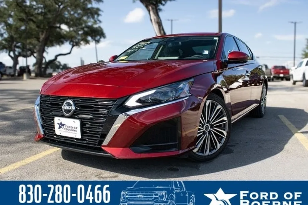 2023 Nissan Altima 2.5 SL photo 1