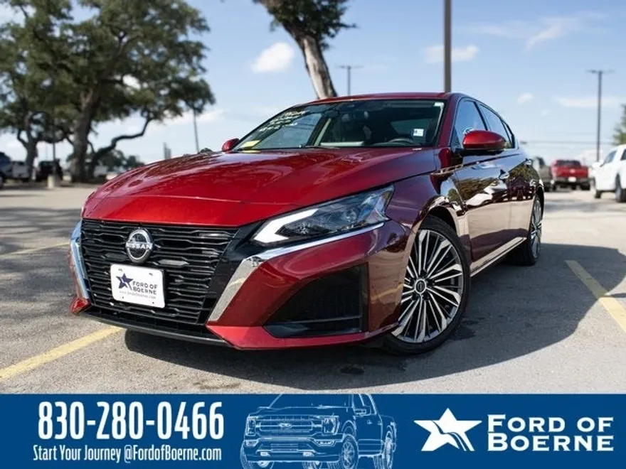 2023 Nissan Altima 2.5 SL photo 1