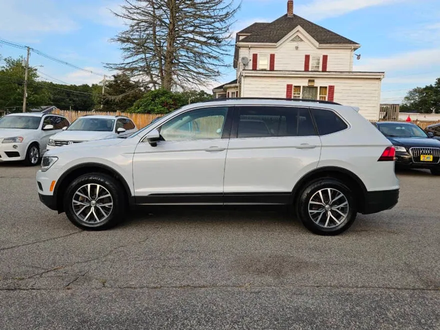 2019 Volkswagen Tiguan SE photo 1