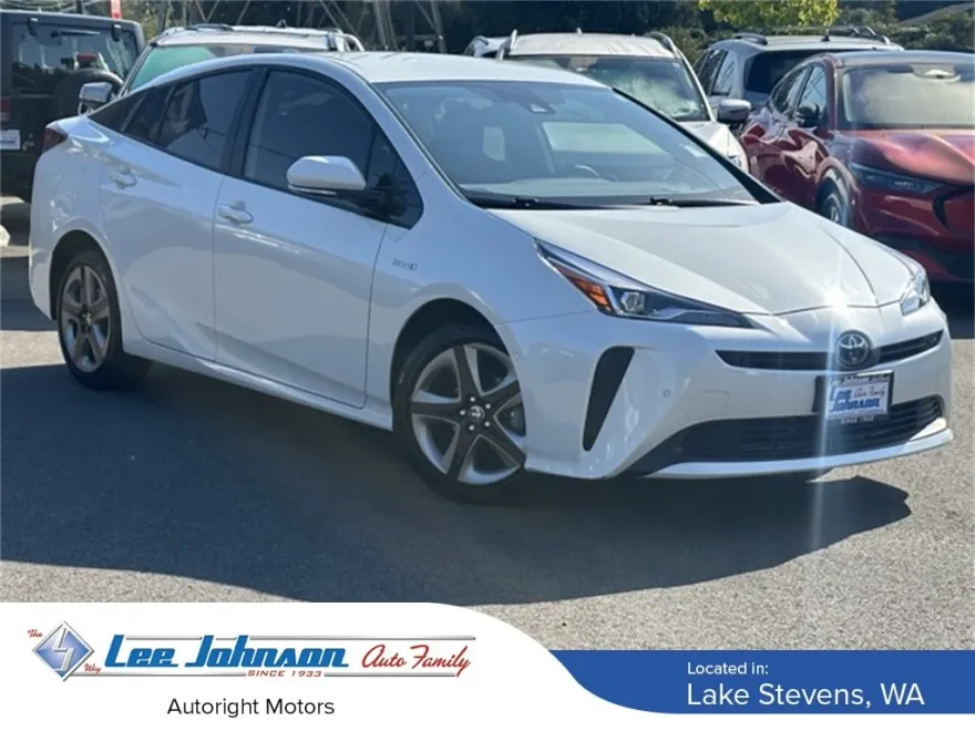 2020 Toyota Prius Limited photo 1