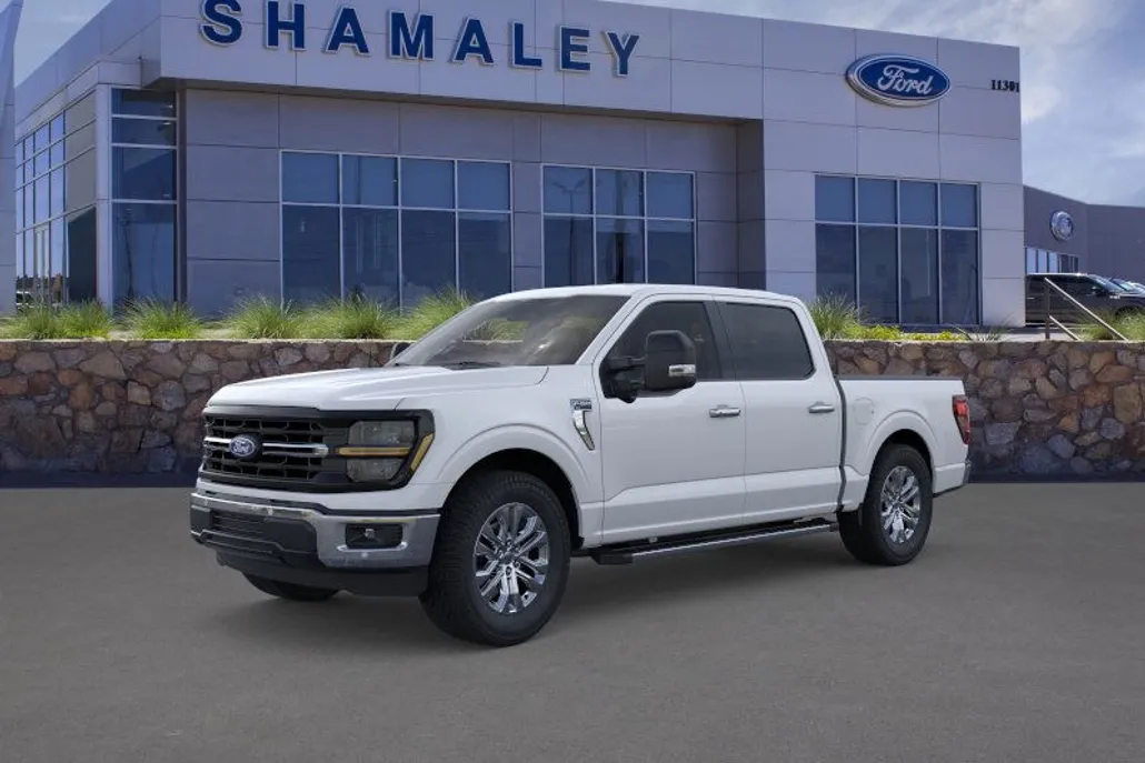 2025 Ford F-150 XLT photo 1