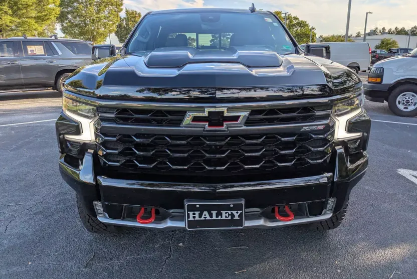 2024 Chevrolet Silverado 1500 ZR2 photo 1