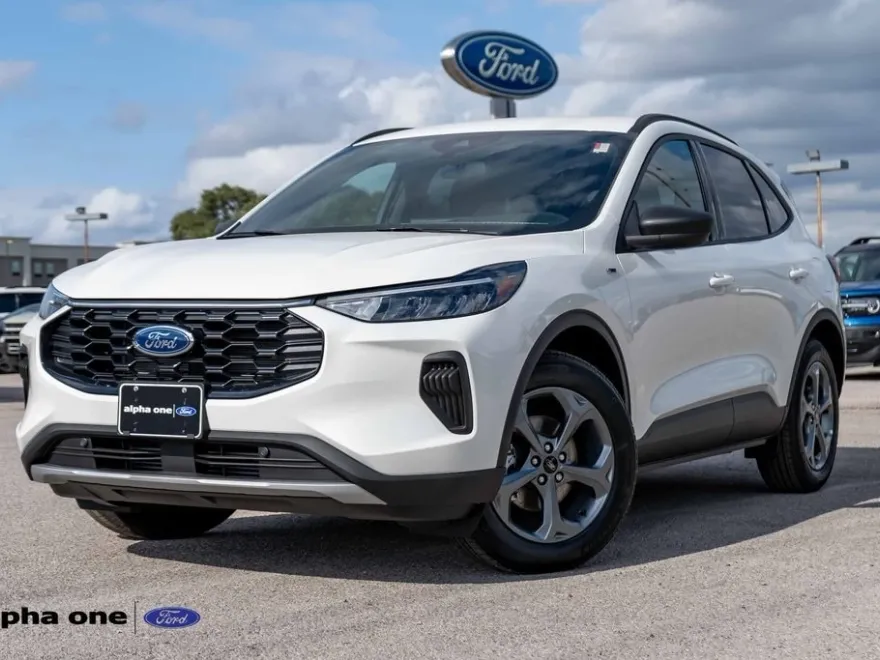 2025 Ford Escape ST-Line photo 1