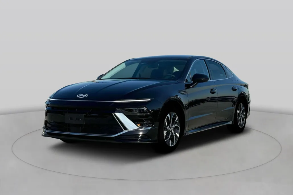 2025 Hyundai Sonata SEL photo 1