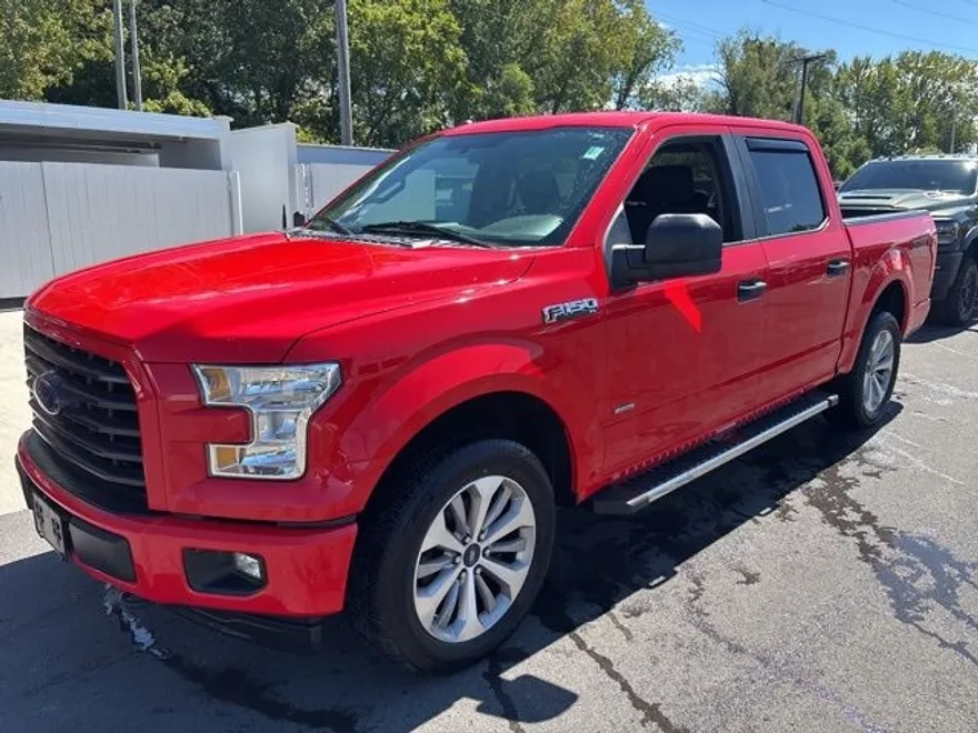 2017 Ford F-150 XL photo 1