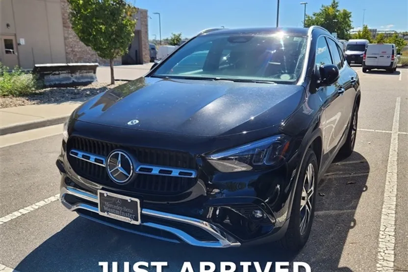 2025 Mercedes Benz GLA 250 4MATIC photo 1
