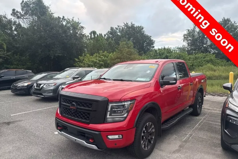 2021 Nissan Titan PRO-4X photo 1