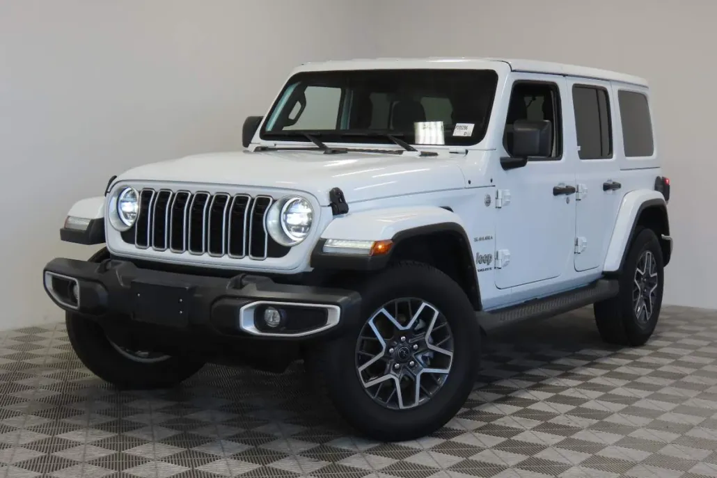 2024 Jeep Wrangler Sahara photo 1