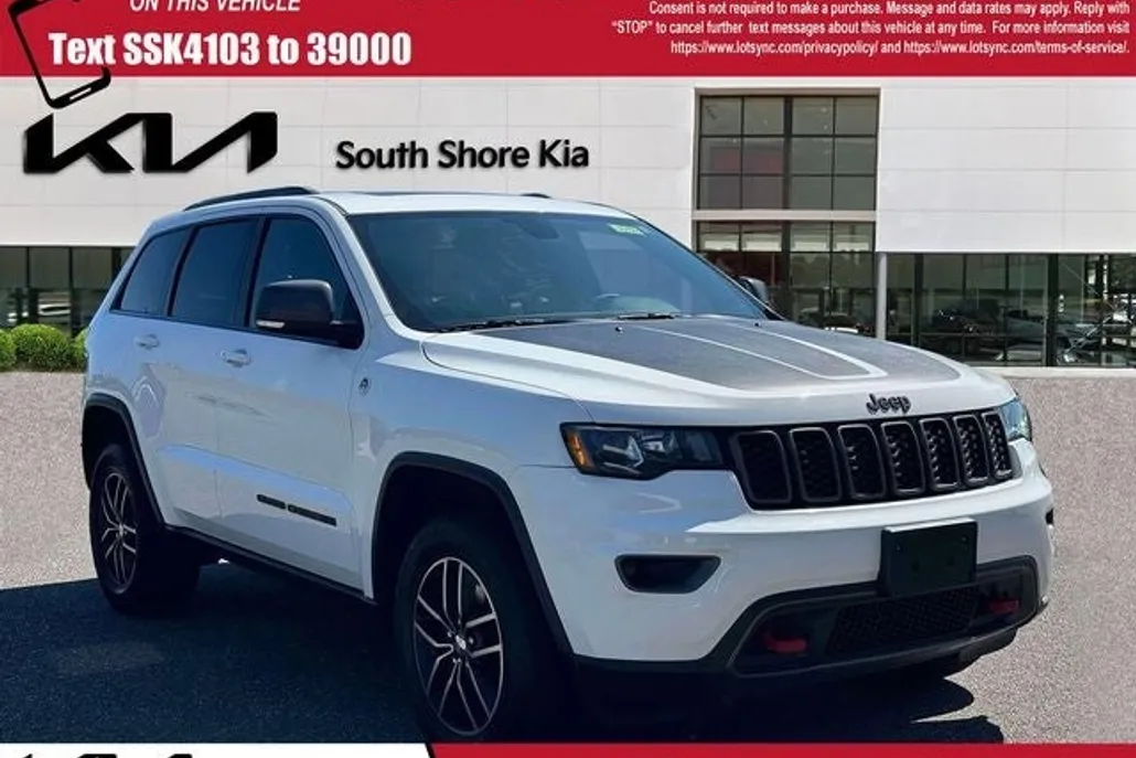 2017 Jeep Grand Cherokee Trailhawk photo 1
