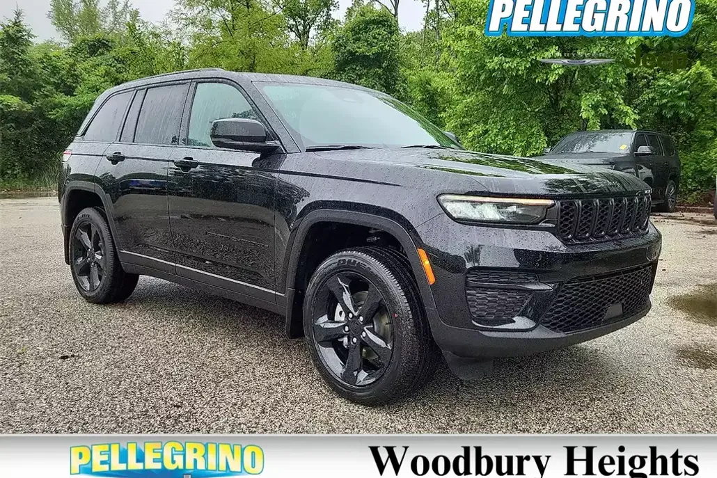 2025 Jeep Grand Cherokee Altitude X photo 1