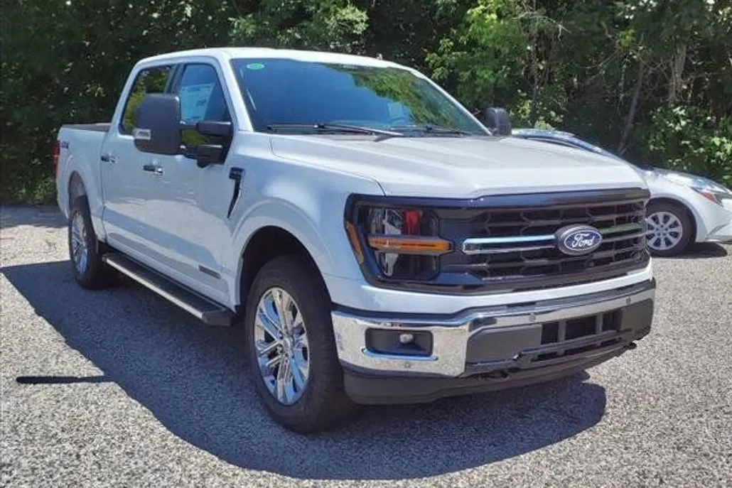 2024 Ford F-150 XLT photo 1