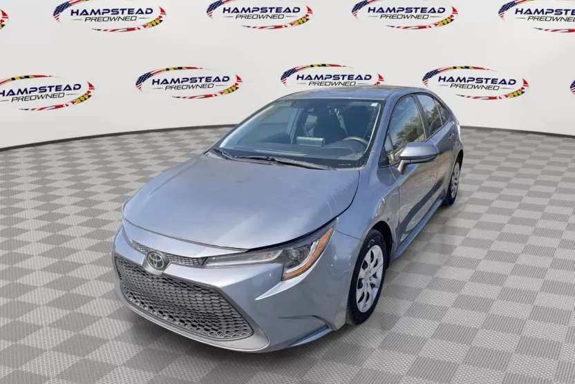 2020 Toyota Corolla LE photo 1