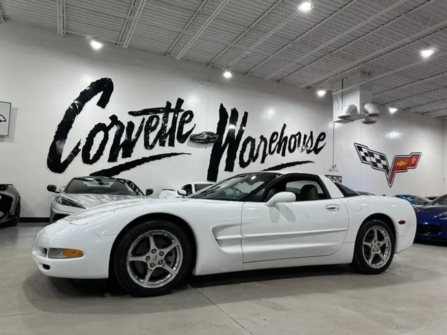 2004 Chevrolet Corvette Z51 photo 1