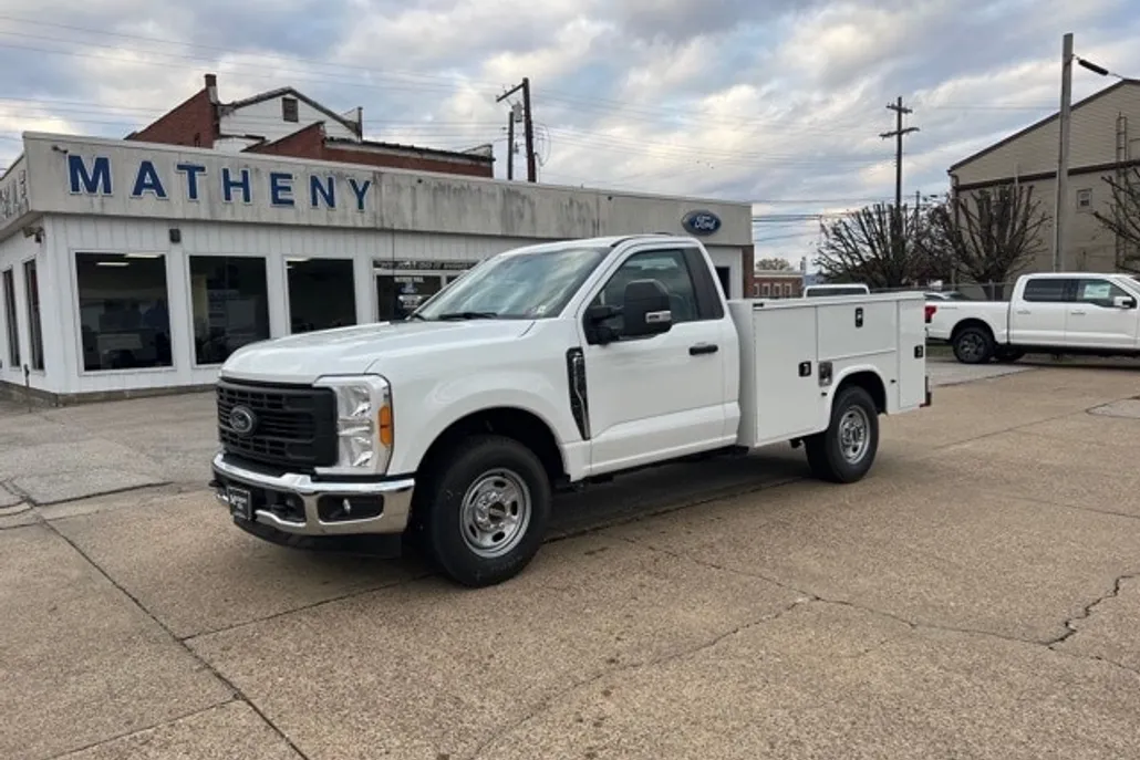 2023 Ford F-250 XL photo 1