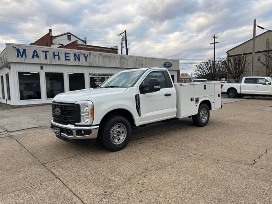 2023 Ford F-250 XL photo 1