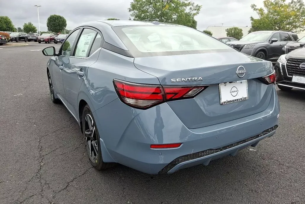 2025 Nissan Sentra SV photo 1