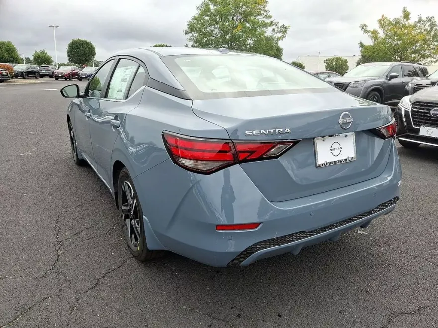 2025 Nissan Sentra SV photo 1