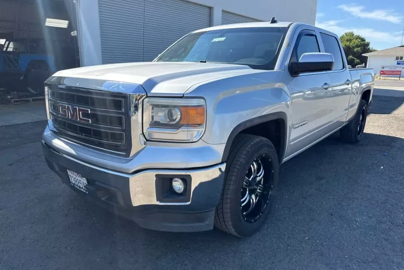 2014 Gmc Sierra 1500 SLE photo 1