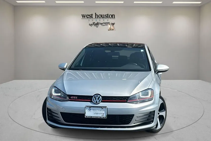 2017 Volkswagen Golf GTI photo 1