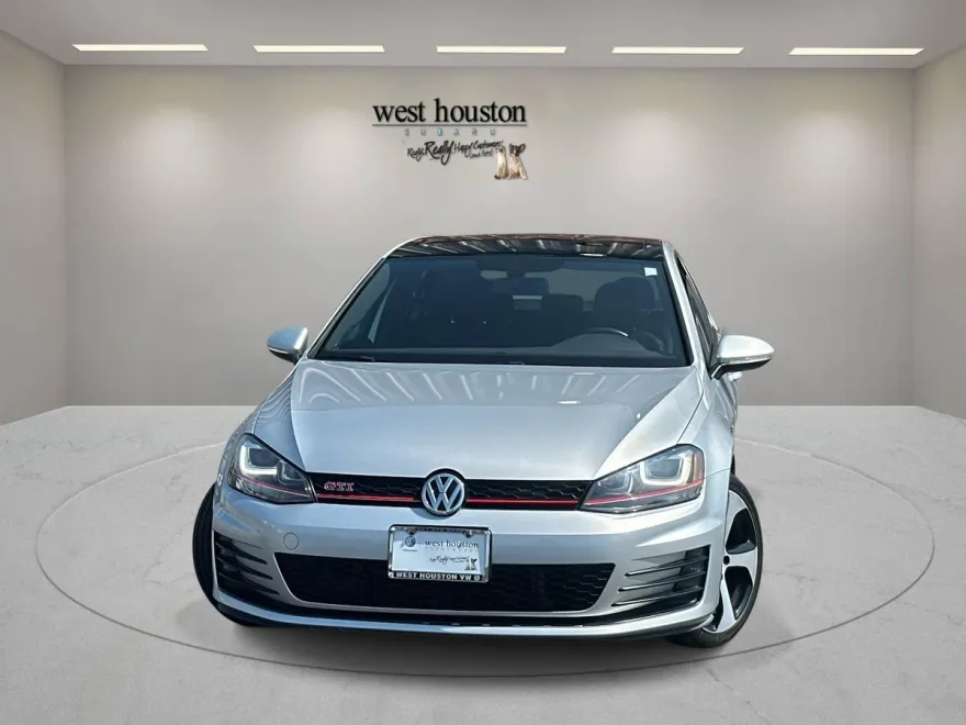 2017 Volkswagen Golf GTI photo 1