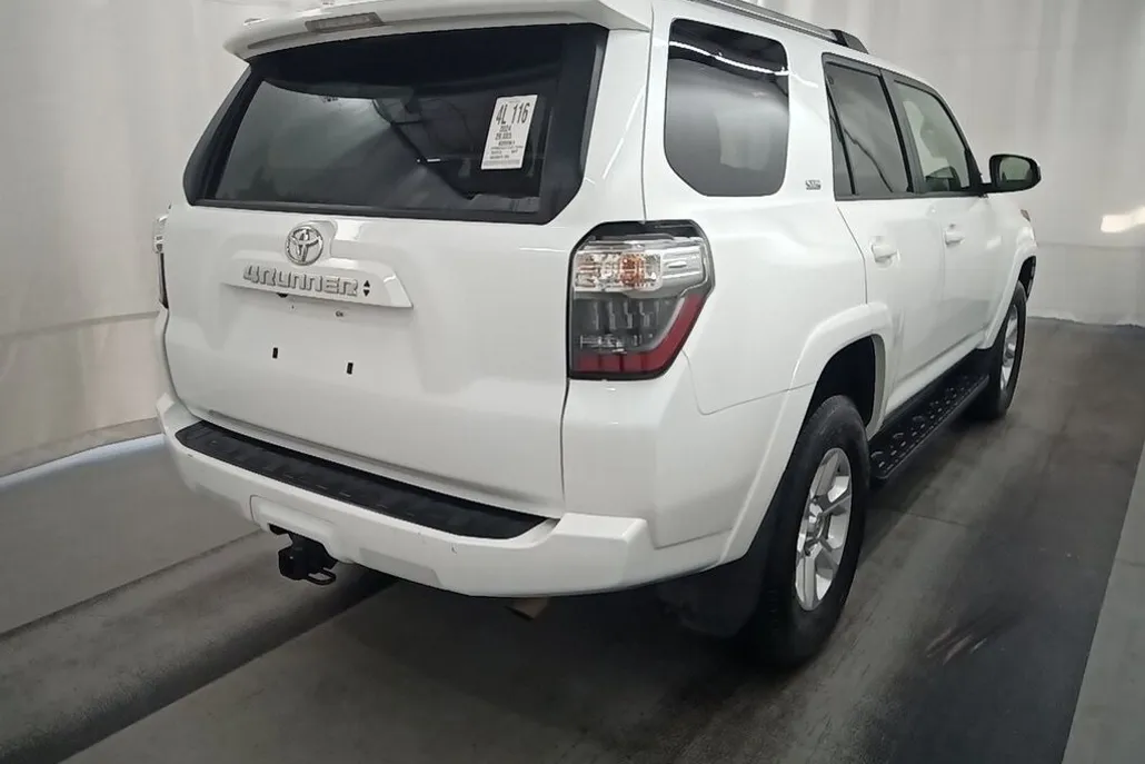 2024 Toyota 4Runner SR5 photo 1