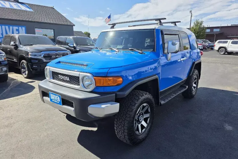2007 Toyota FJ Cruiser Base photo 1
